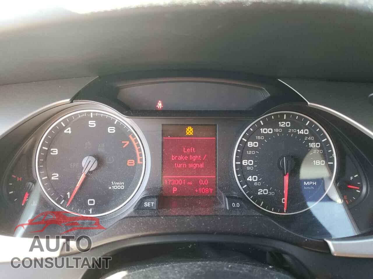 AUDI A4 2010 - WAUEFAFLXAN055990