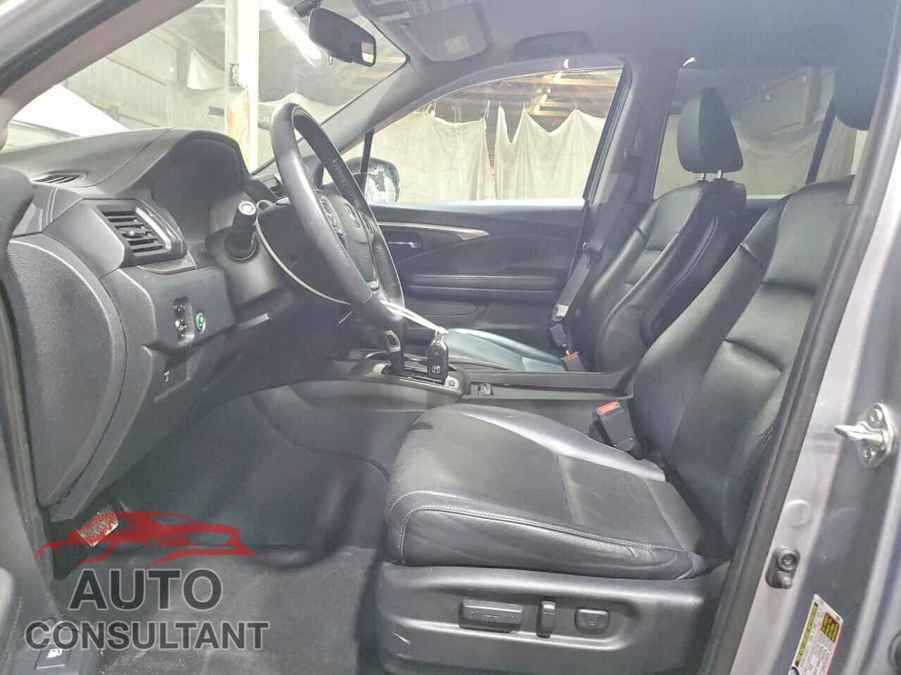 HONDA RIDGELINE 2017 - 5FPYK3F63HB014361