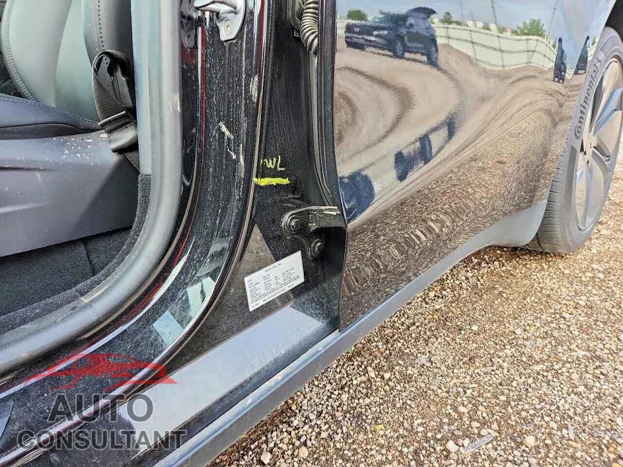 TESLA MODEL Y 2026 - 7SAYGDEE3TF373200