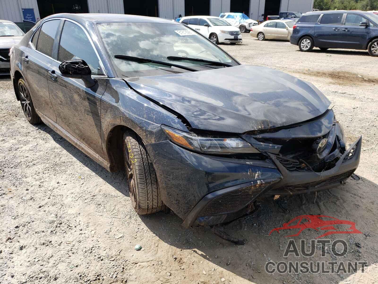 TOYOTA CAMRY 2021 - 4T1G11AK3MU420685