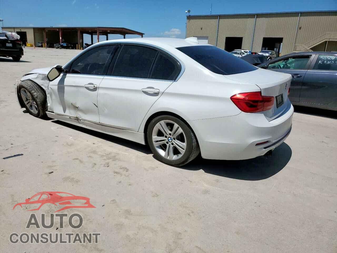 BMW 3 SERIES 2018 - WBA8B9C57JEE80972