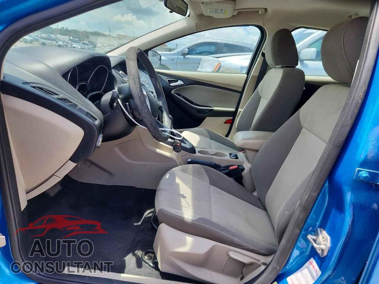 FORD FOCUS 2014 - 1FADP3K28EL207969