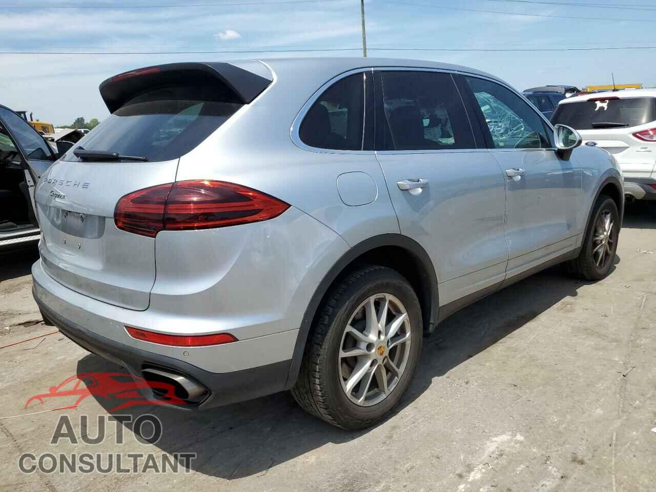 PORSCHE CAYENNE 2016 - WP1AA2A2XGKA10898