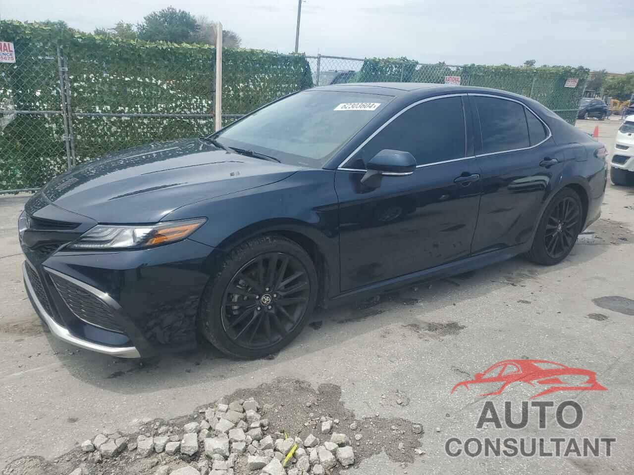 TOYOTA CAMRY 2021 - 4T1K61AK8MU419835