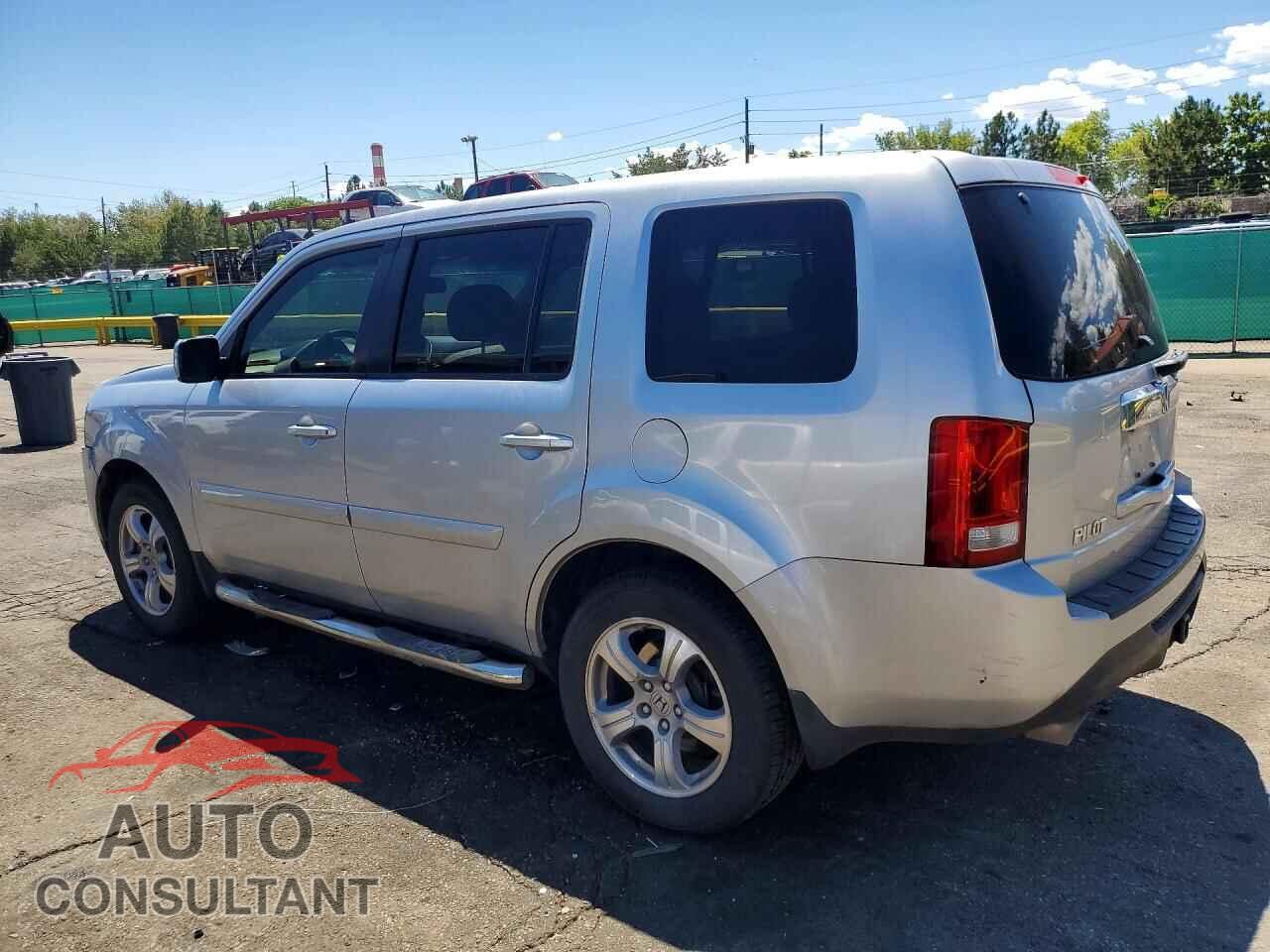 HONDA PILOT 2013 - 5FNYF4H59DB042571