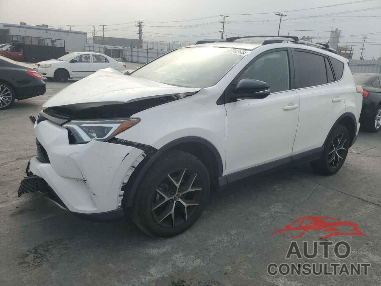 TOYOTA RAV4 2017 - JTMNFREVXHJ711207