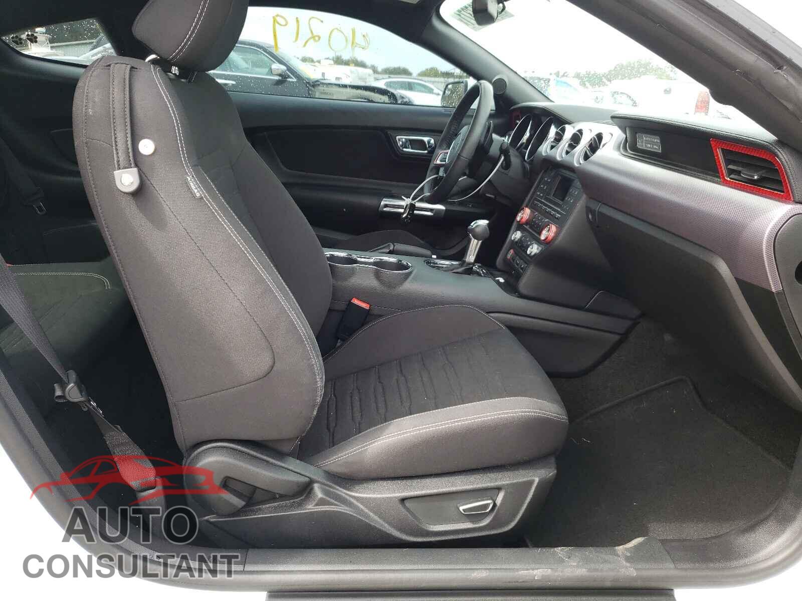 FORD MUSTANG 2017 - 1FA6P8TH5H5322465