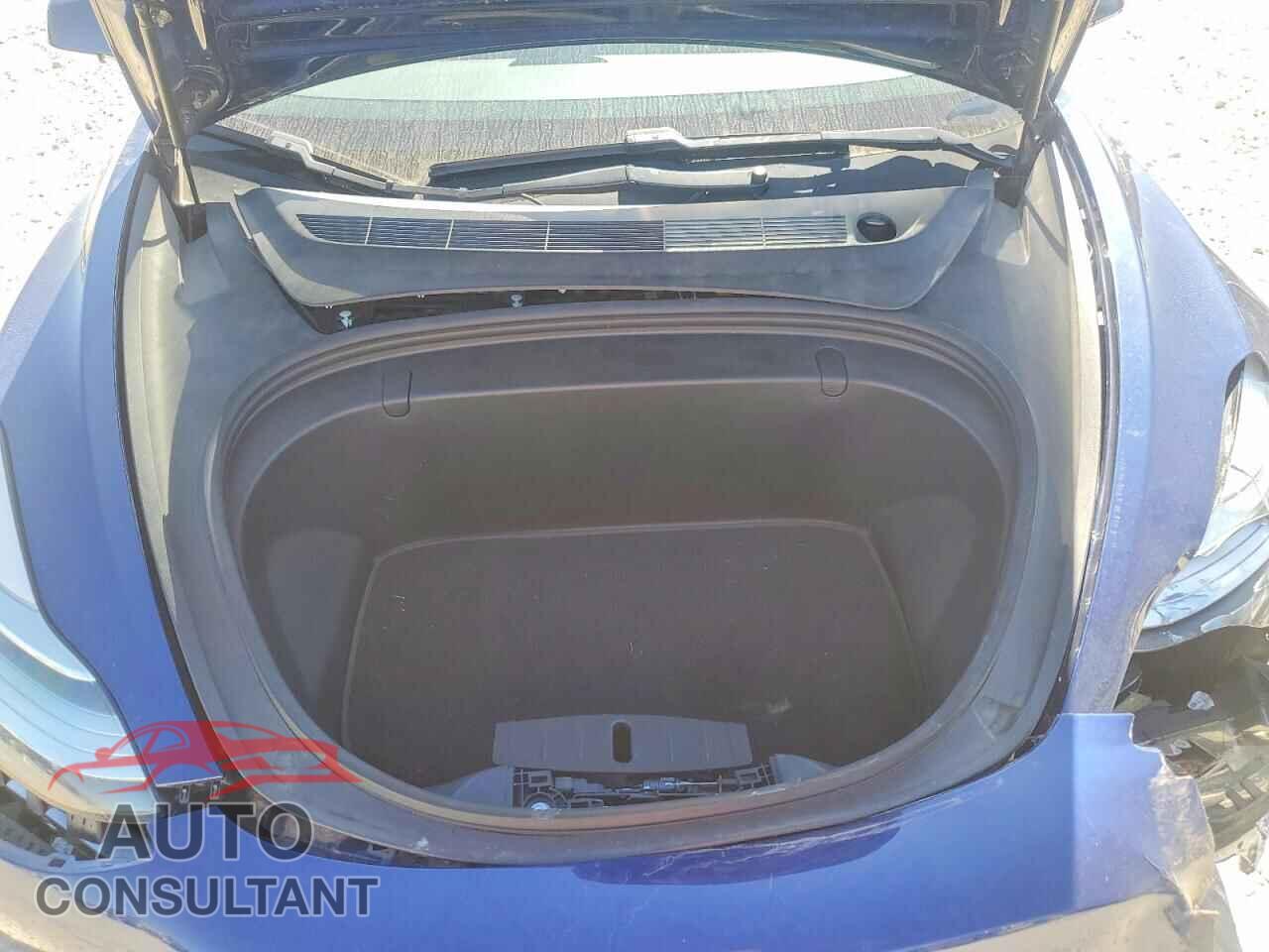 TESLA MODEL 3 2018 - 5YJ3E1EA1JF102397