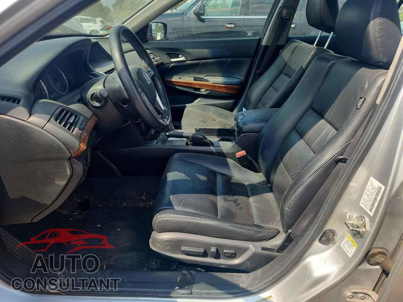 HONDA ACCORD 2012 - 1HGCP3F83CA008682