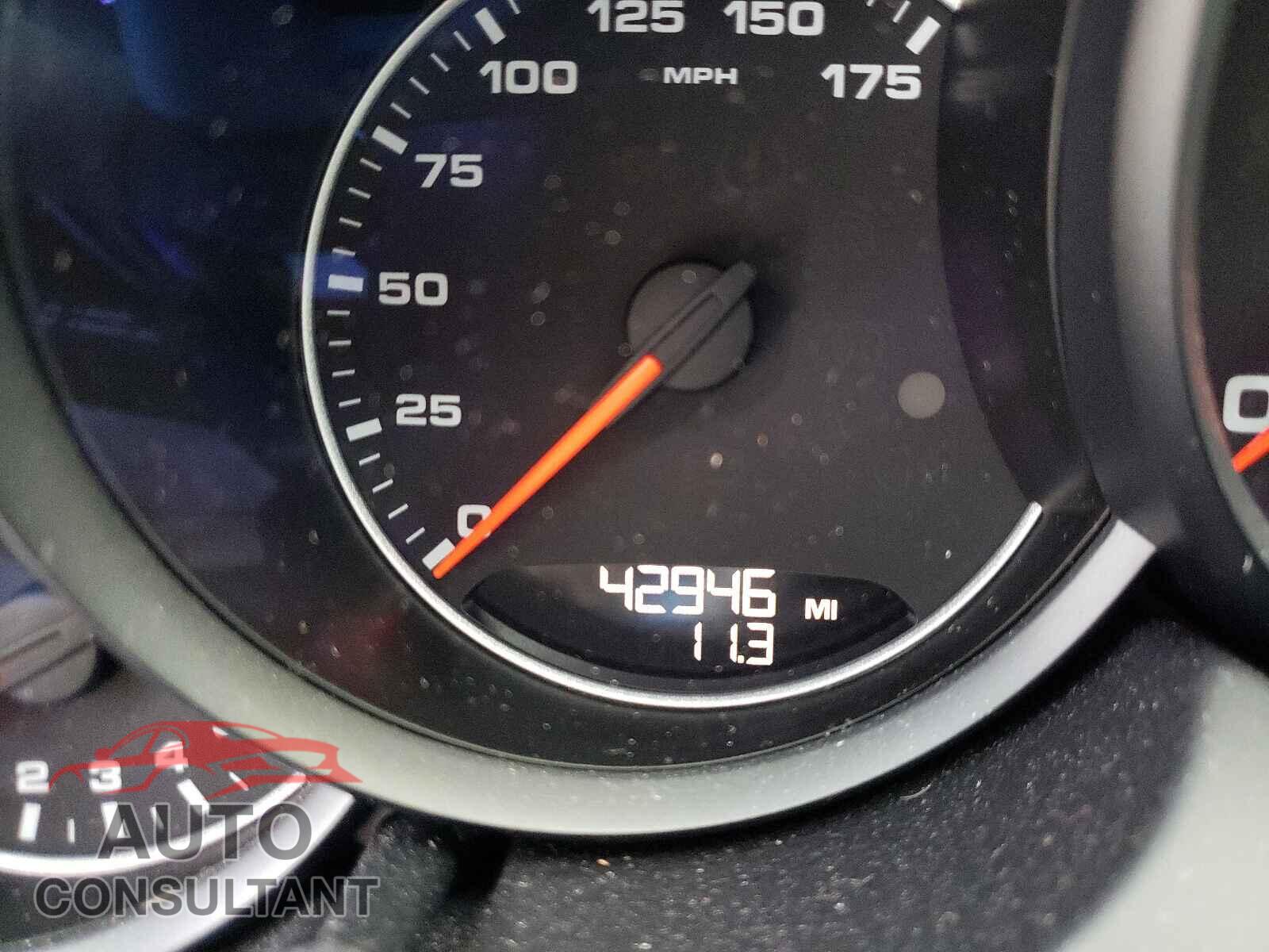 PORSCHE CAYENNE 2018 - WP1AA2A27JKA06587