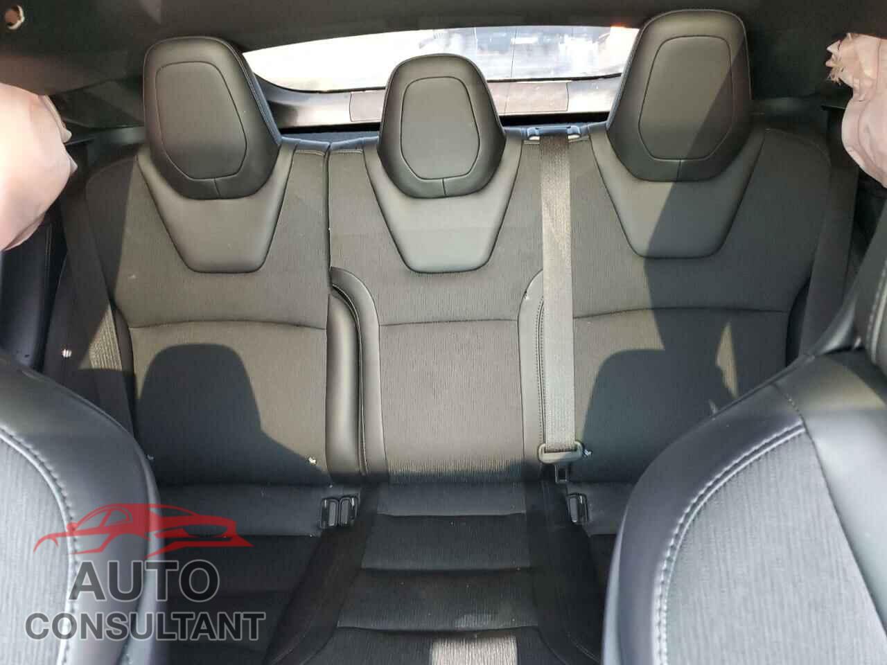 TESLA MODEL S 2018 - 5YJSA1E26JF261397