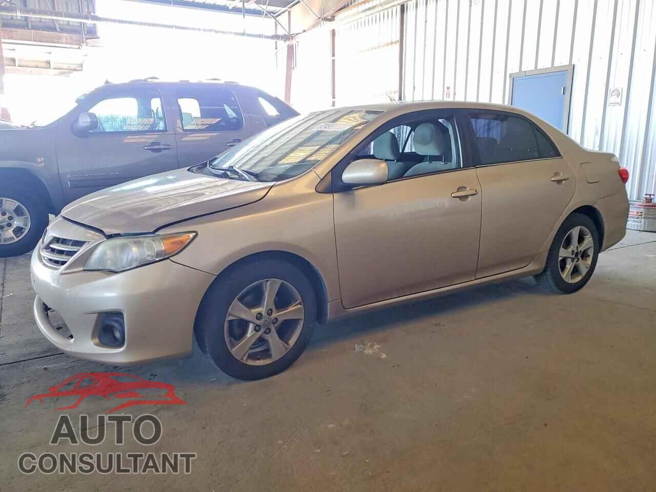 TOYOTA COROLLA 2013 - 2T1BU4EE8DC027323