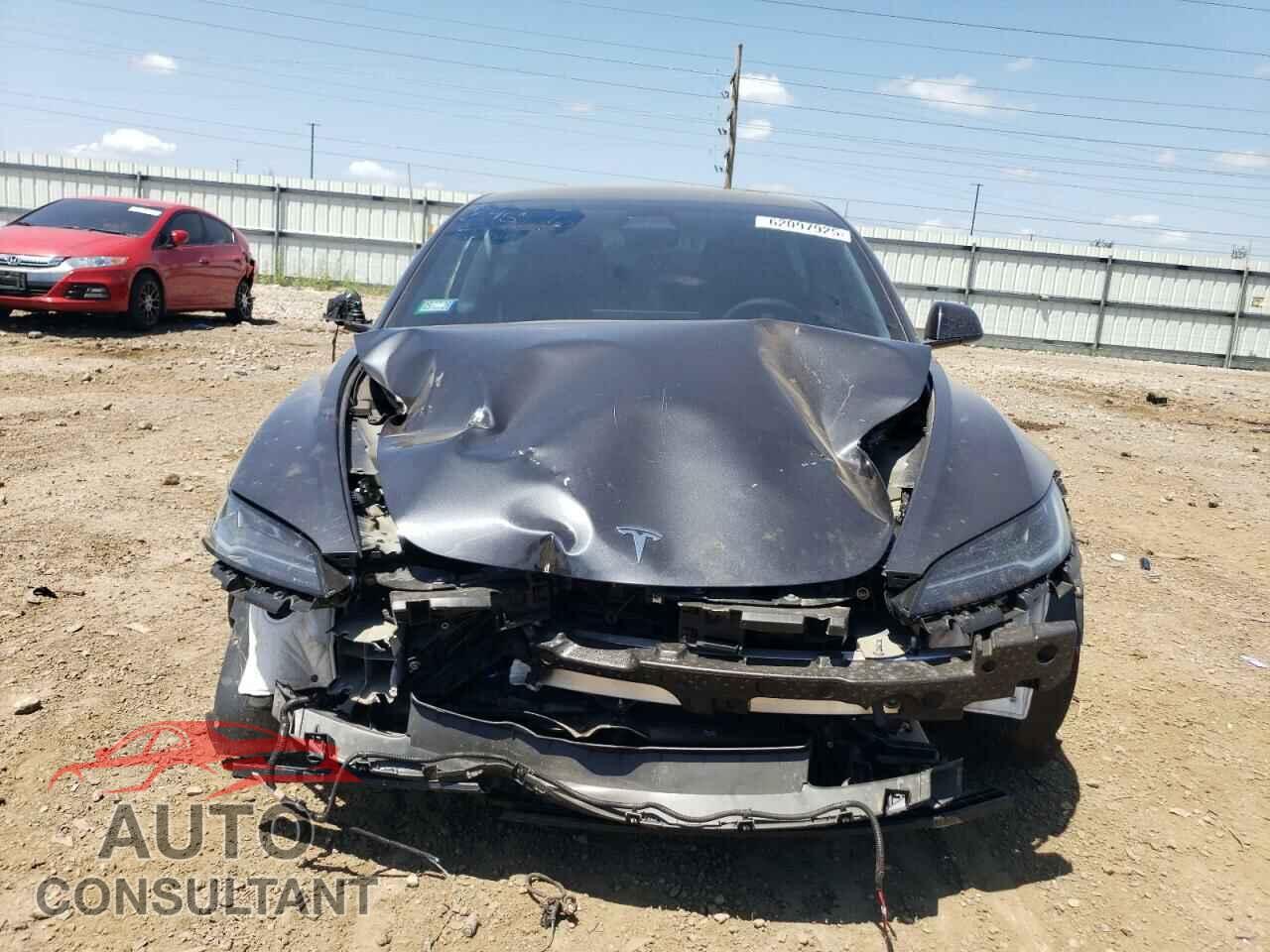 TESLA MODEL 3 2025 - 5YJ3E1EB0SF942116