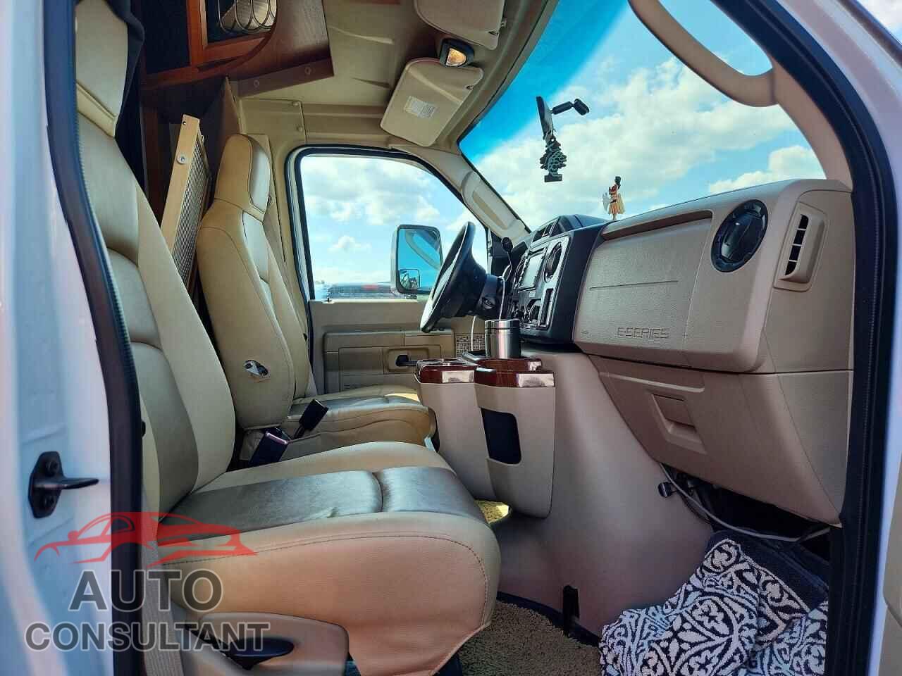 FORD ECONOLINE 2011 - 1FDXE4FS0BDA45897