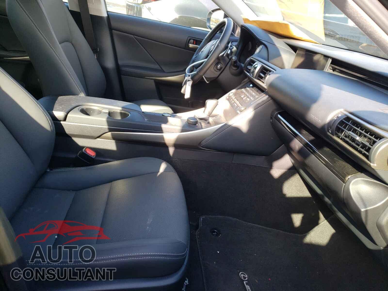 LEXUS IS 2020 - JTHDA1D21L5108309