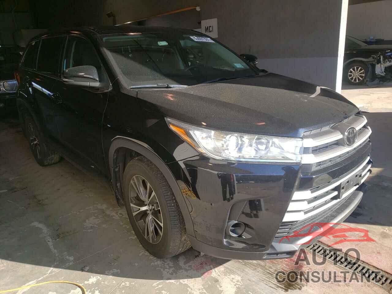 TOYOTA HIGHLANDER 2018 - 5TDBZRFH6JS876182