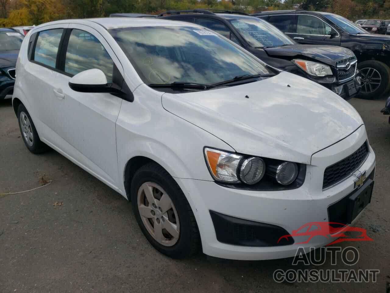 CHEVROLET SONIC 2016 - 1G1JA6SH1G4154736