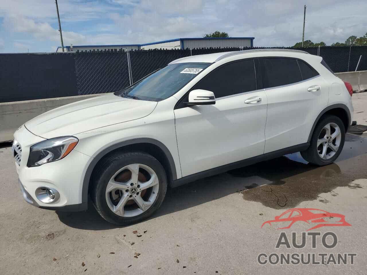MERCEDES-BENZ GLA-CLASS 2019 - WDCTG4GB8KJ551940