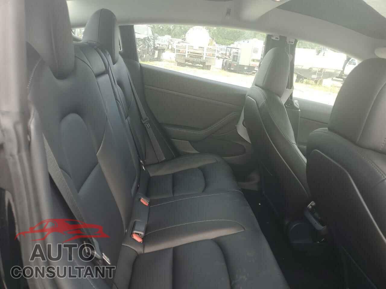 TESLA MODEL 3 2021 - 5YJ3E1EBXMF992590