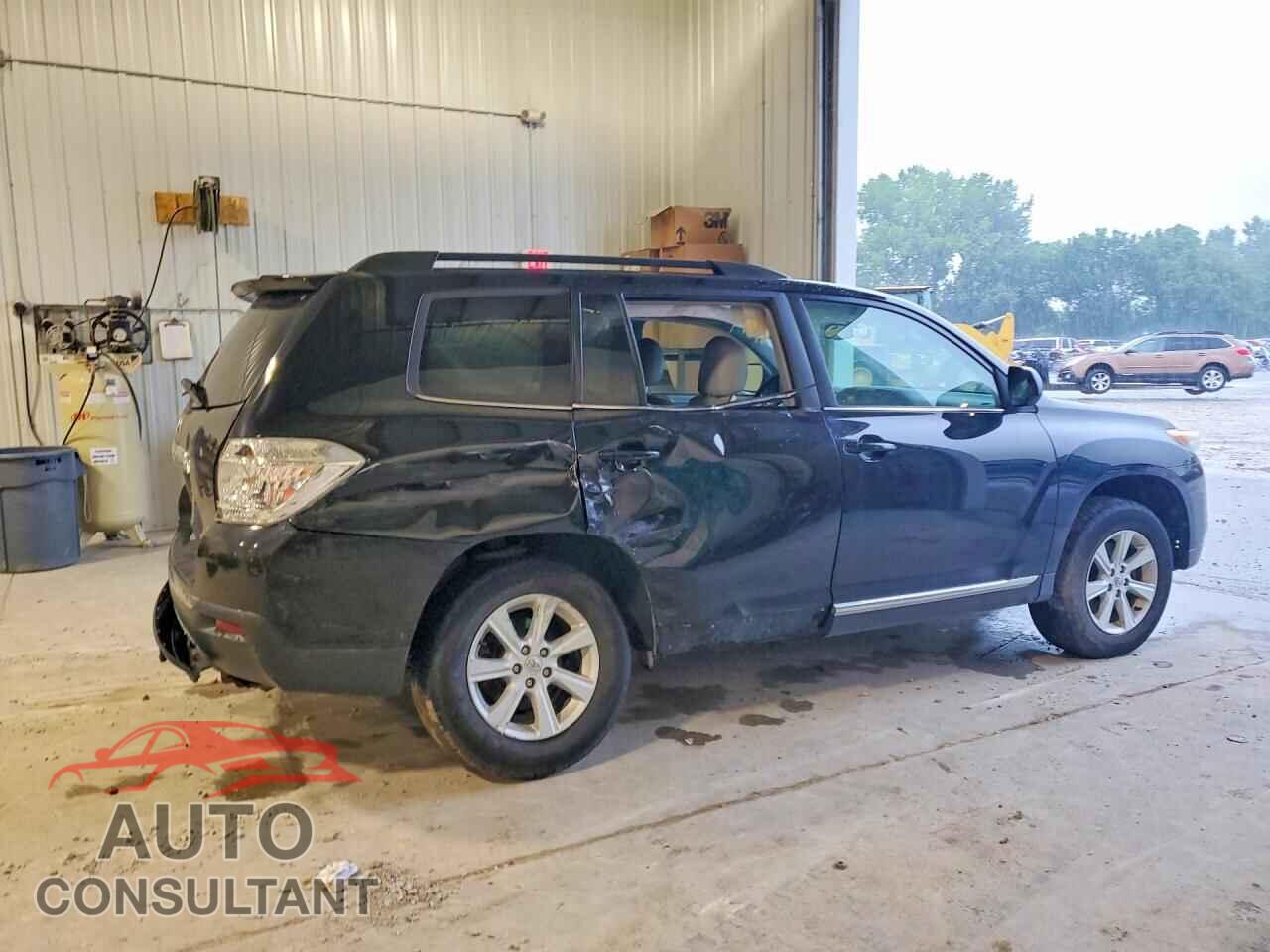 TOYOTA HIGHLANDER 2013 - 5TDBK3EH8DS222968