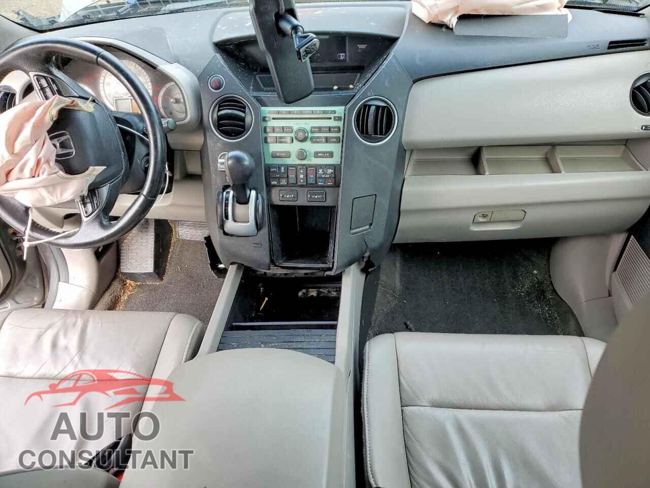 HONDA PILOT 2011 - 5FNYF4H57BB035759