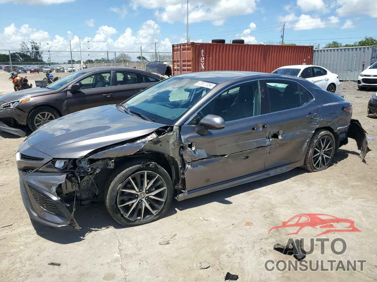 TOYOTA CAMRY 2021 - 4T1G11AK7MU571853