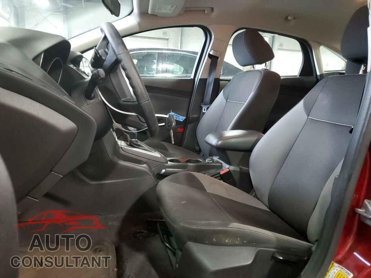 FORD FOCUS 2014 - 1FADP3F2XEL224377