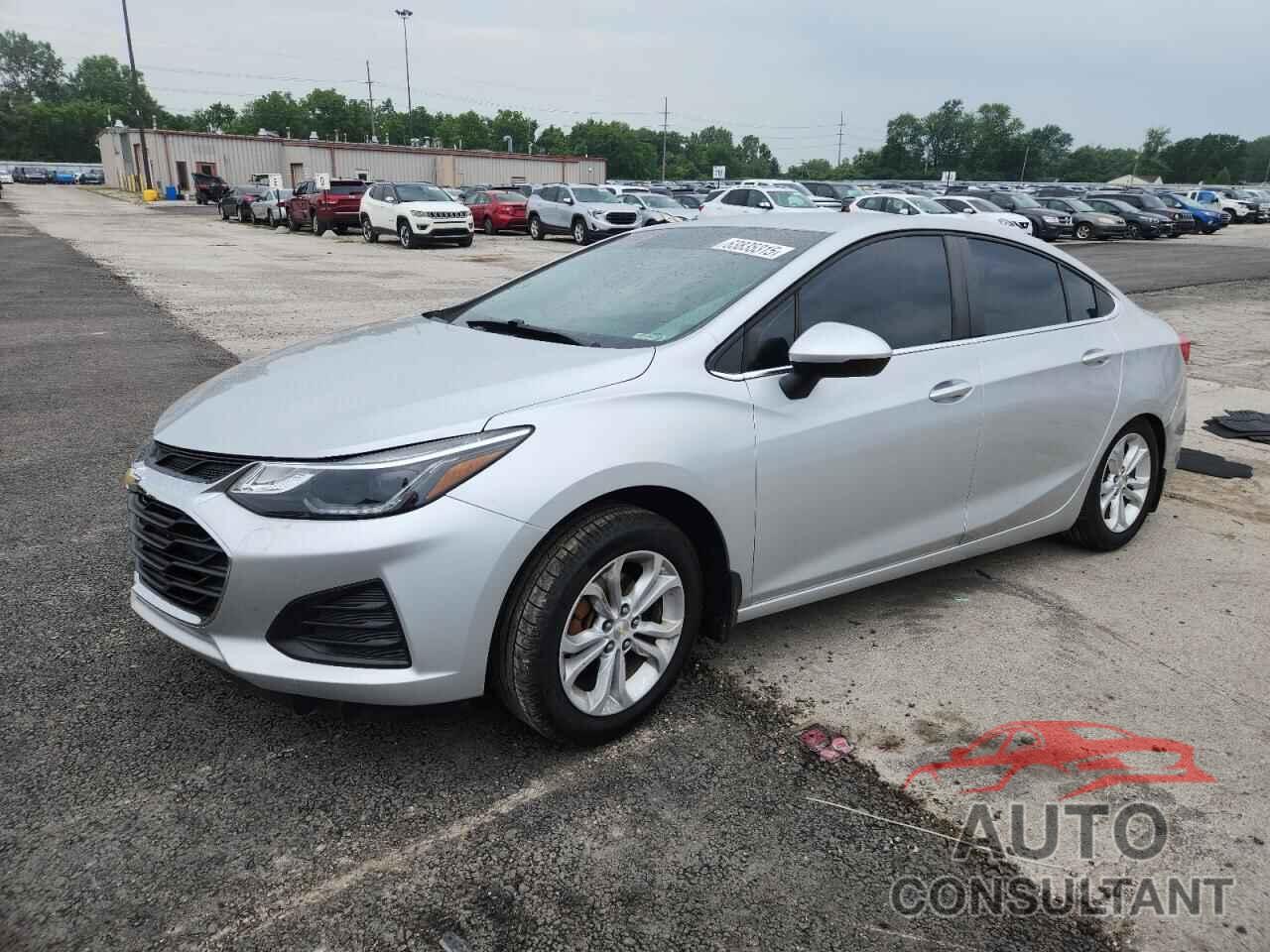 CHEVROLET CRUZE 2019 - 1G1BE5SM1K7144229