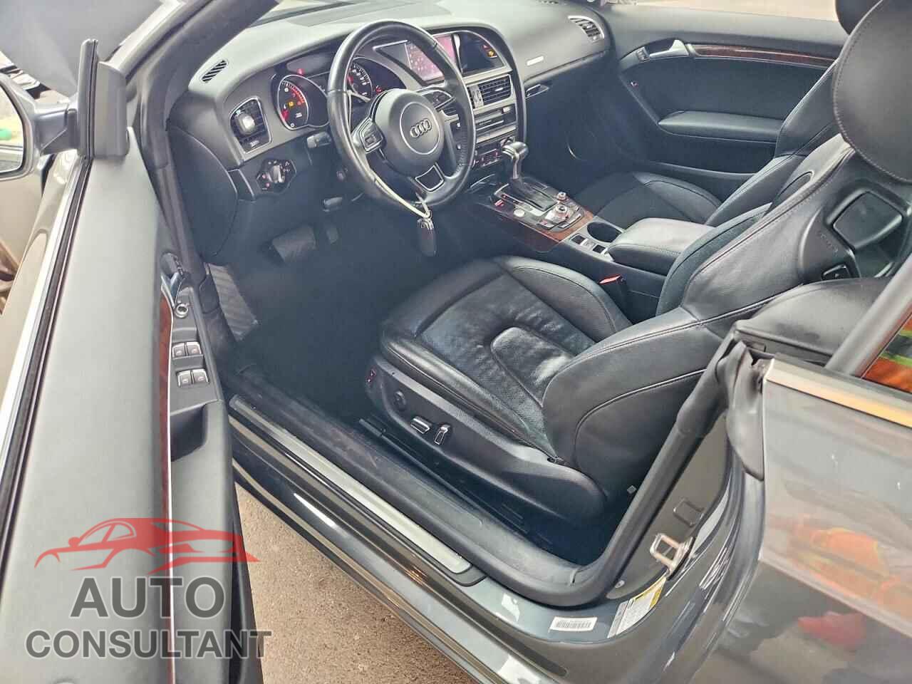 AUDI A5 2013 - WAULFAFH4DN008266