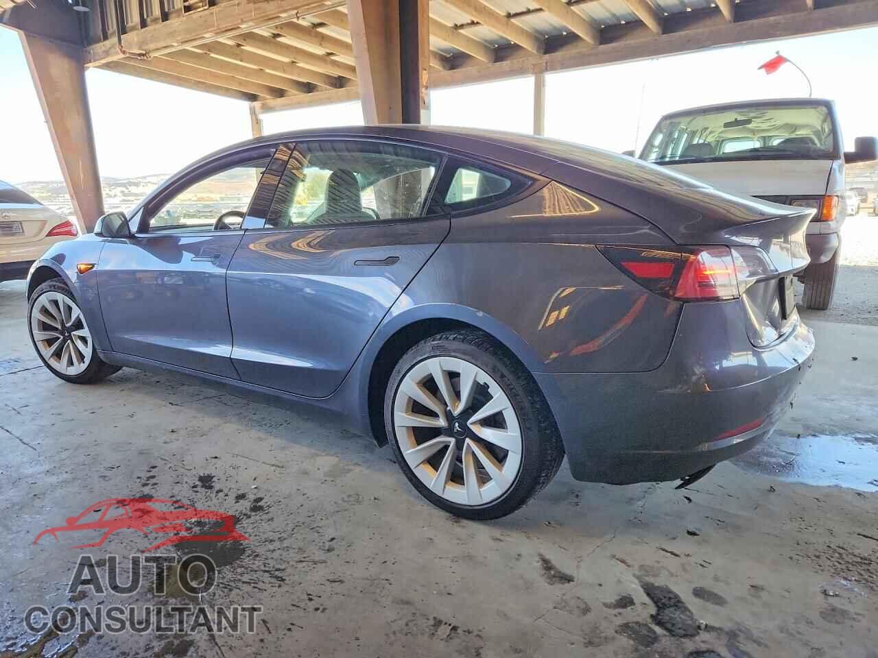 TESLA MODEL 3 2021 - 5YJ3E1EA5MF876690