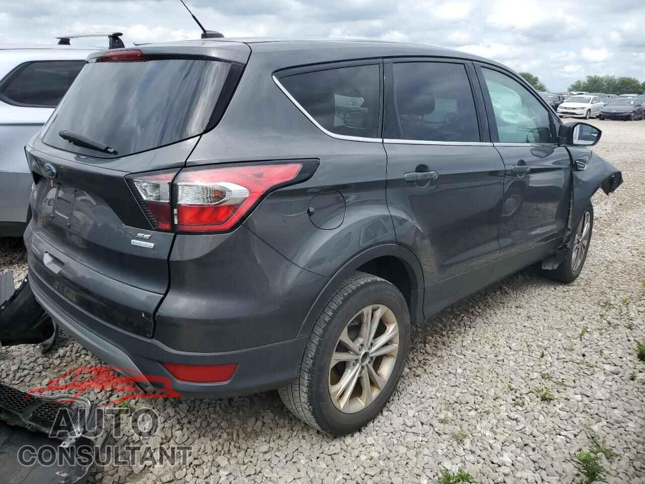 FORD ESCAPE 2017 - 1FMCU0GD3HUE52275