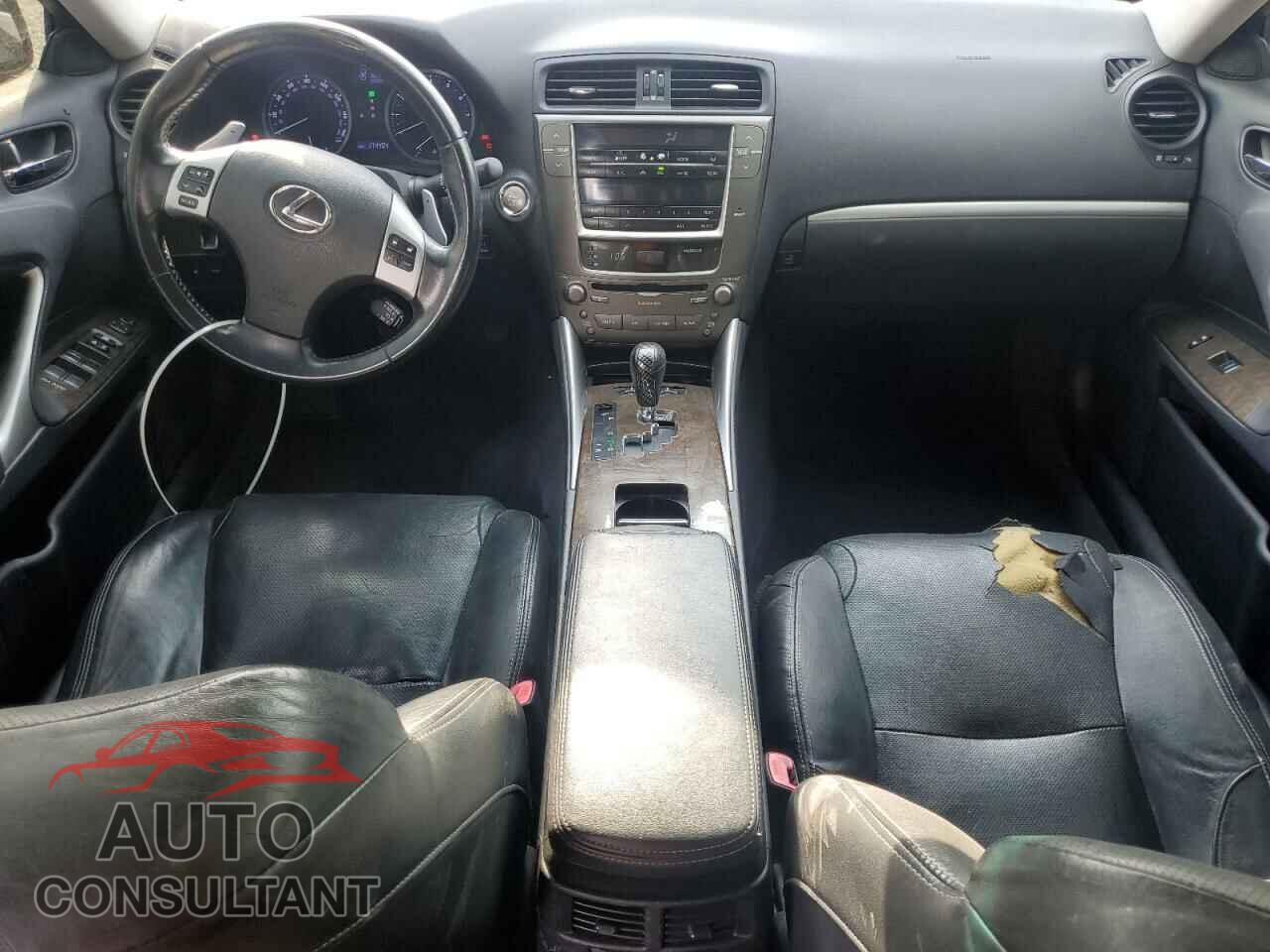 LEXUS IS 2011 - JTHCF5C29B5050924