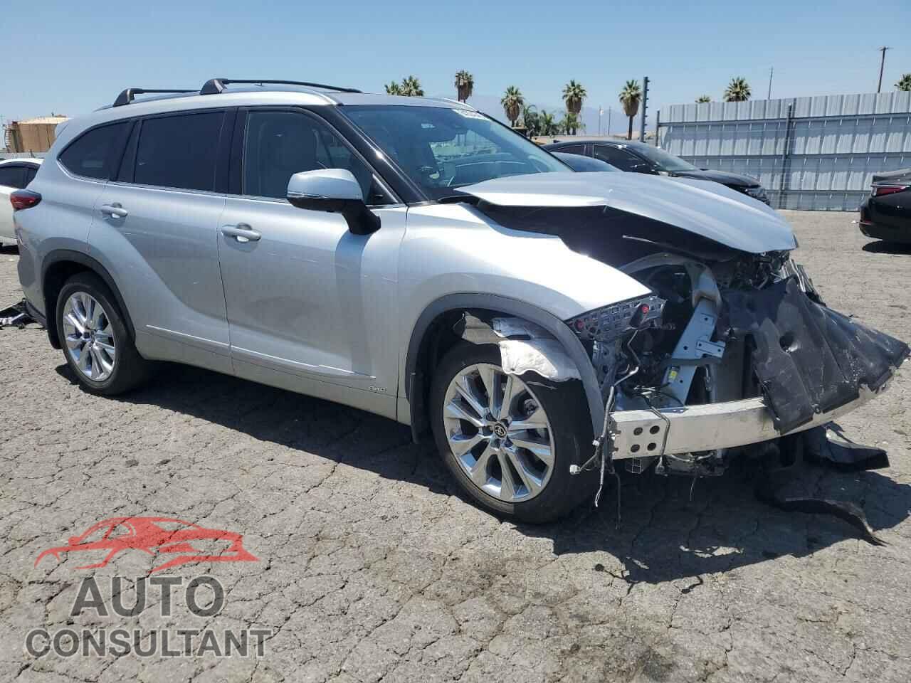 TOYOTA HIGHLANDER 2023 - 5TDXBRCH4PS575885