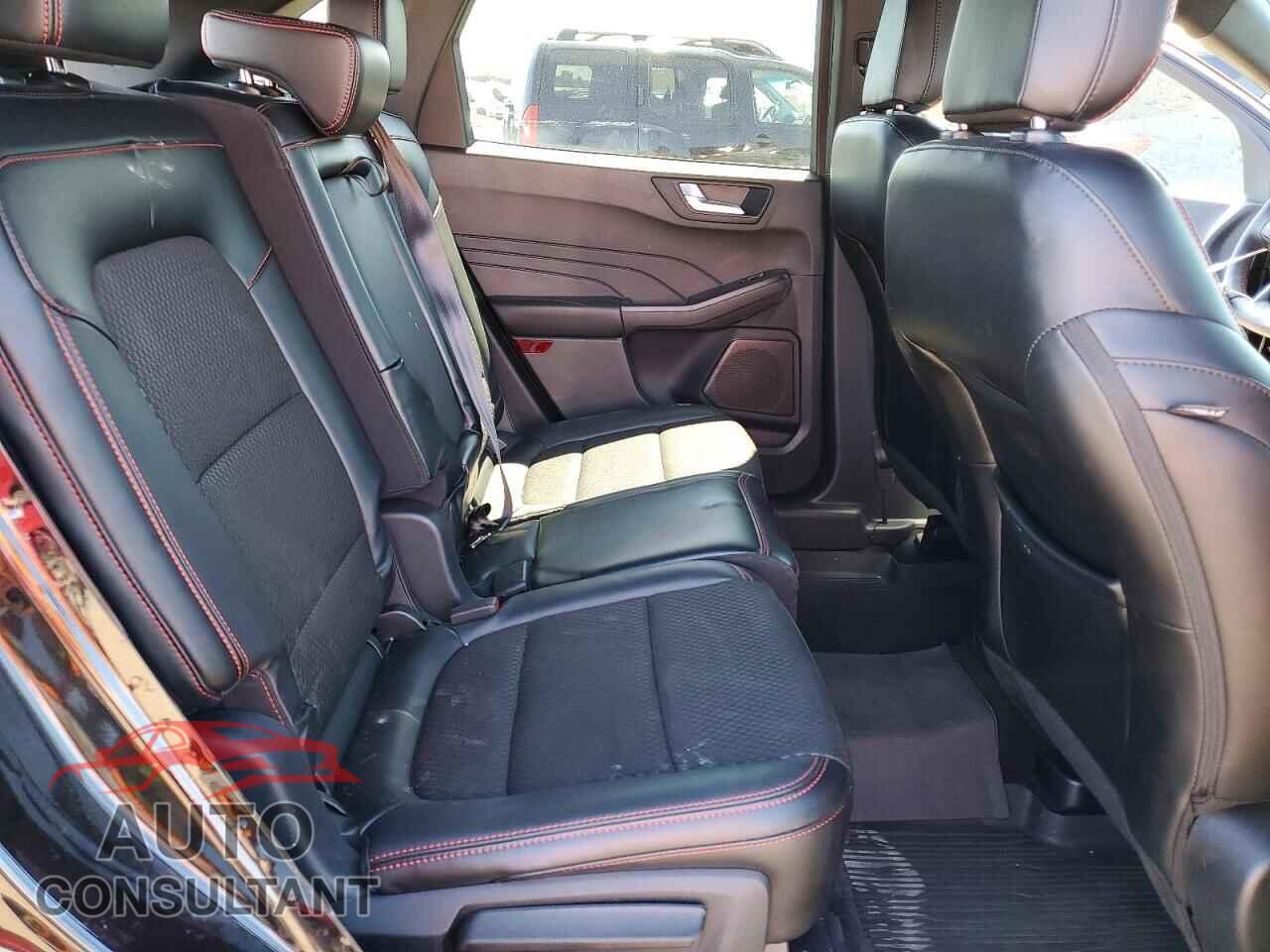 FORD ESCAPE 2025 - 1FMCU9MN2SUA17630