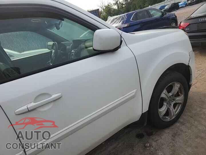 HONDA PILOT 2015 - 5FNYF4H5XFB042212
