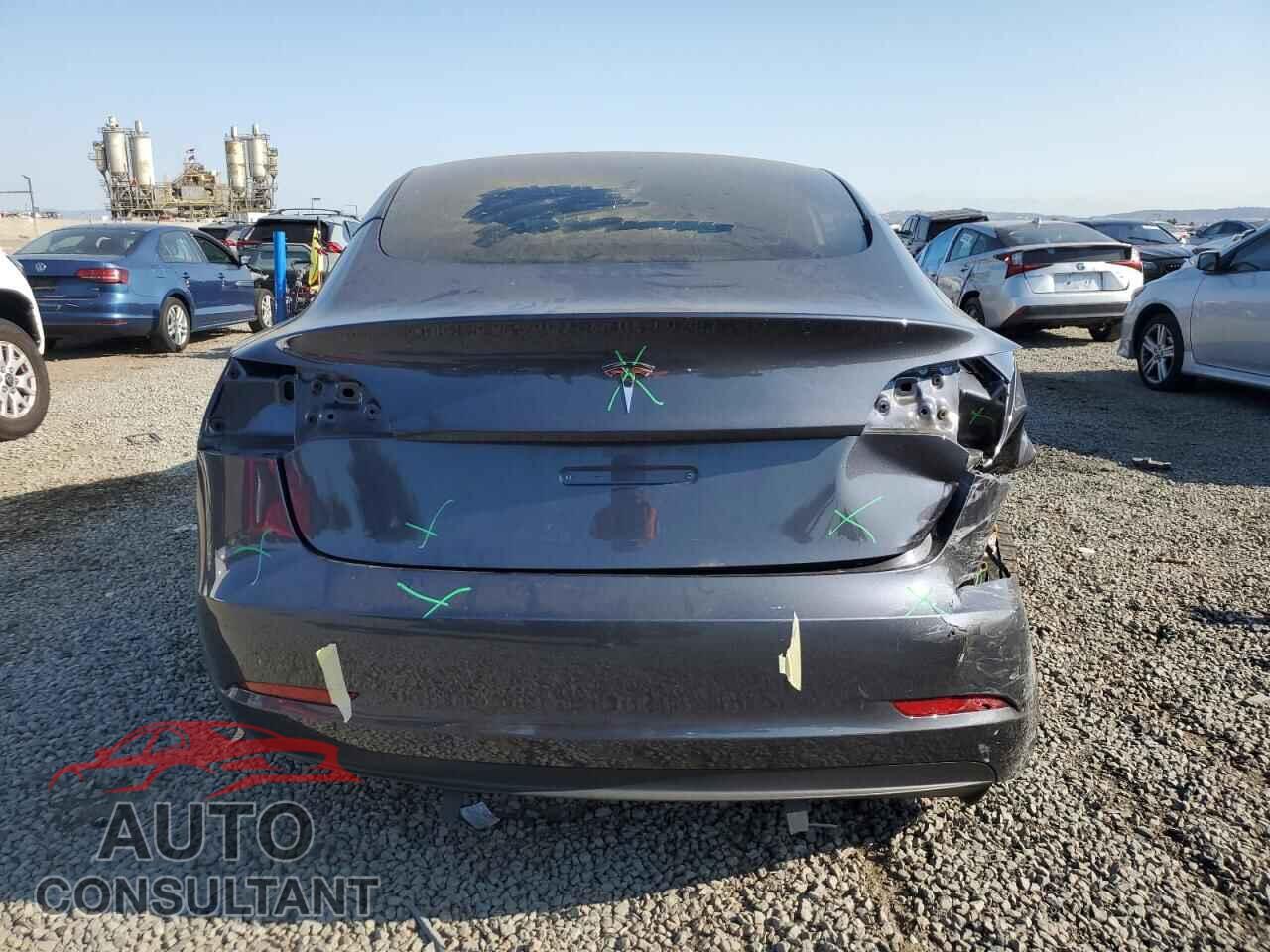 TESLA MODEL 3 2023 - 5YJ3E1EA0PF705821