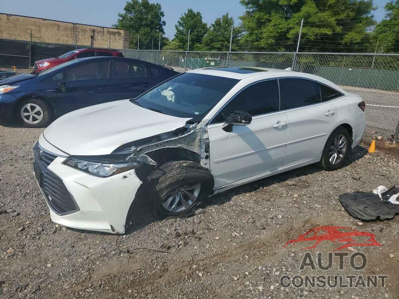 TOYOTA AVALON 2019 - 4T1BZ1FB6KU012755