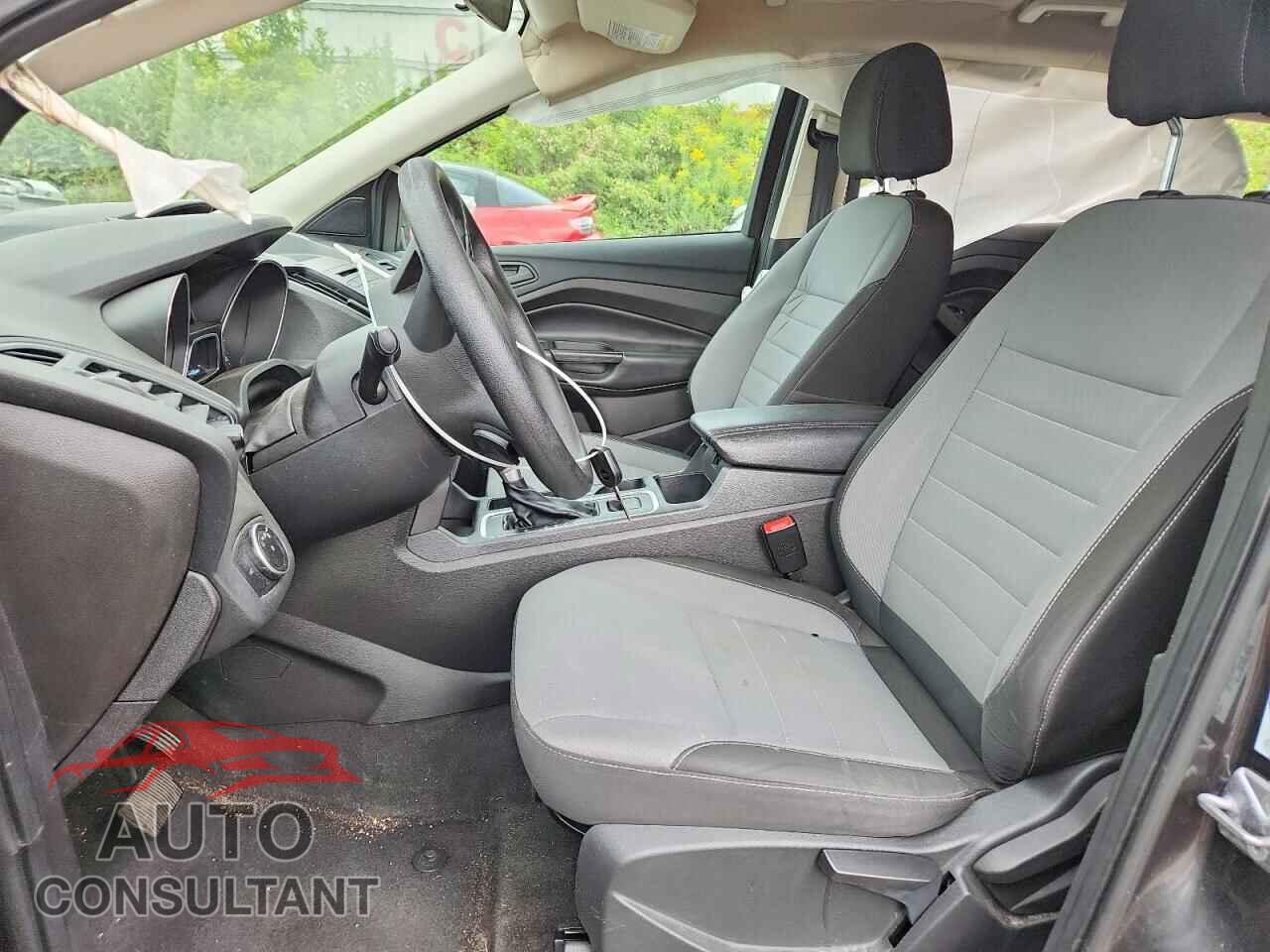 FORD ESCAPE 2017 - 1FMCU9FD5HUC39446
