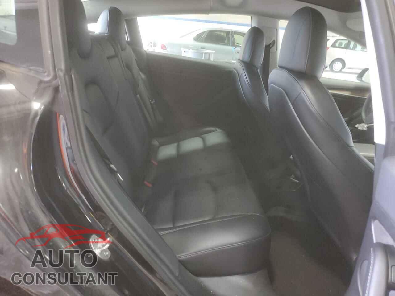 TESLA MODEL 3 2021 - 5YJ3E1EA7MF053078
