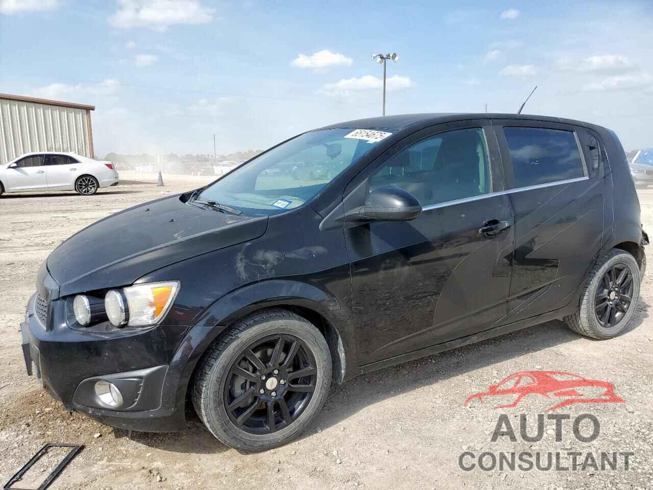 CHEVROLET SONIC 2012 - 1G1JD6SH0C4152025