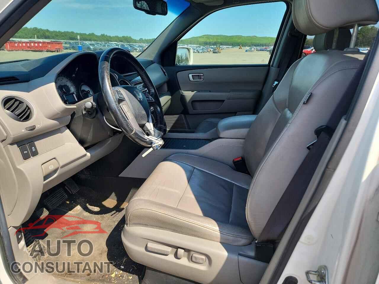 HONDA PILOT 2013 - 5FNYF4H93DB024134