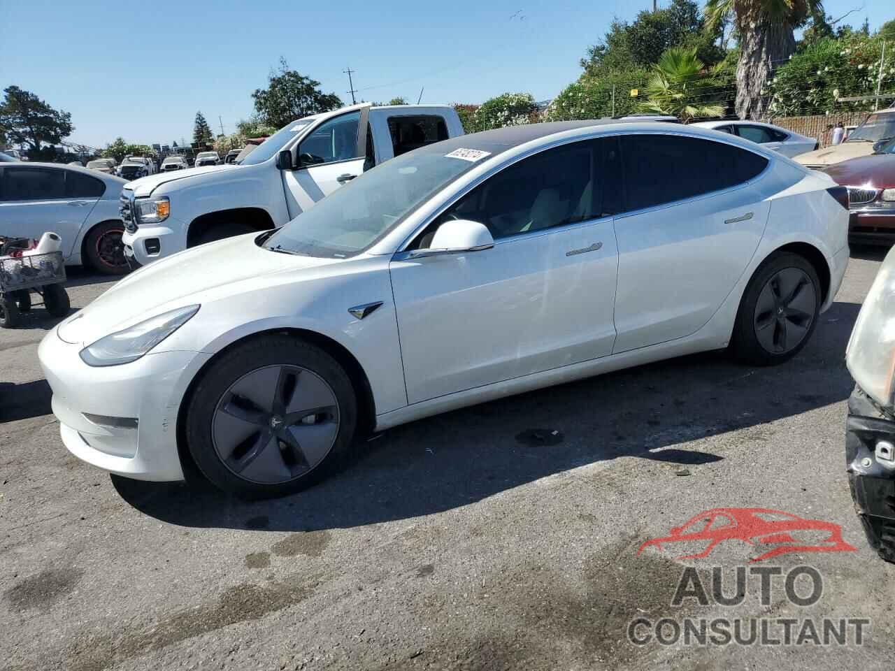 TESLA MODEL 3 2019 - 5YJ3E1EA5KF302149