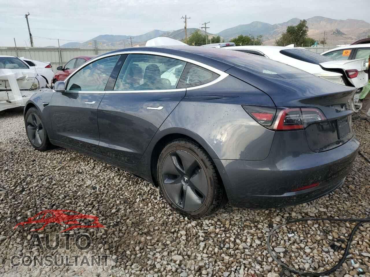 TESLA MODEL 3 2018 - 5YJ3E1EB4JF144779
