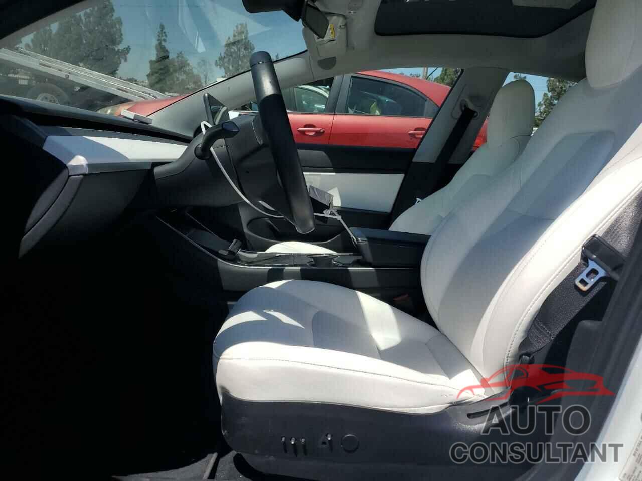 TESLA MODEL 3 2018 - 5YJ3E1EB2JF098093