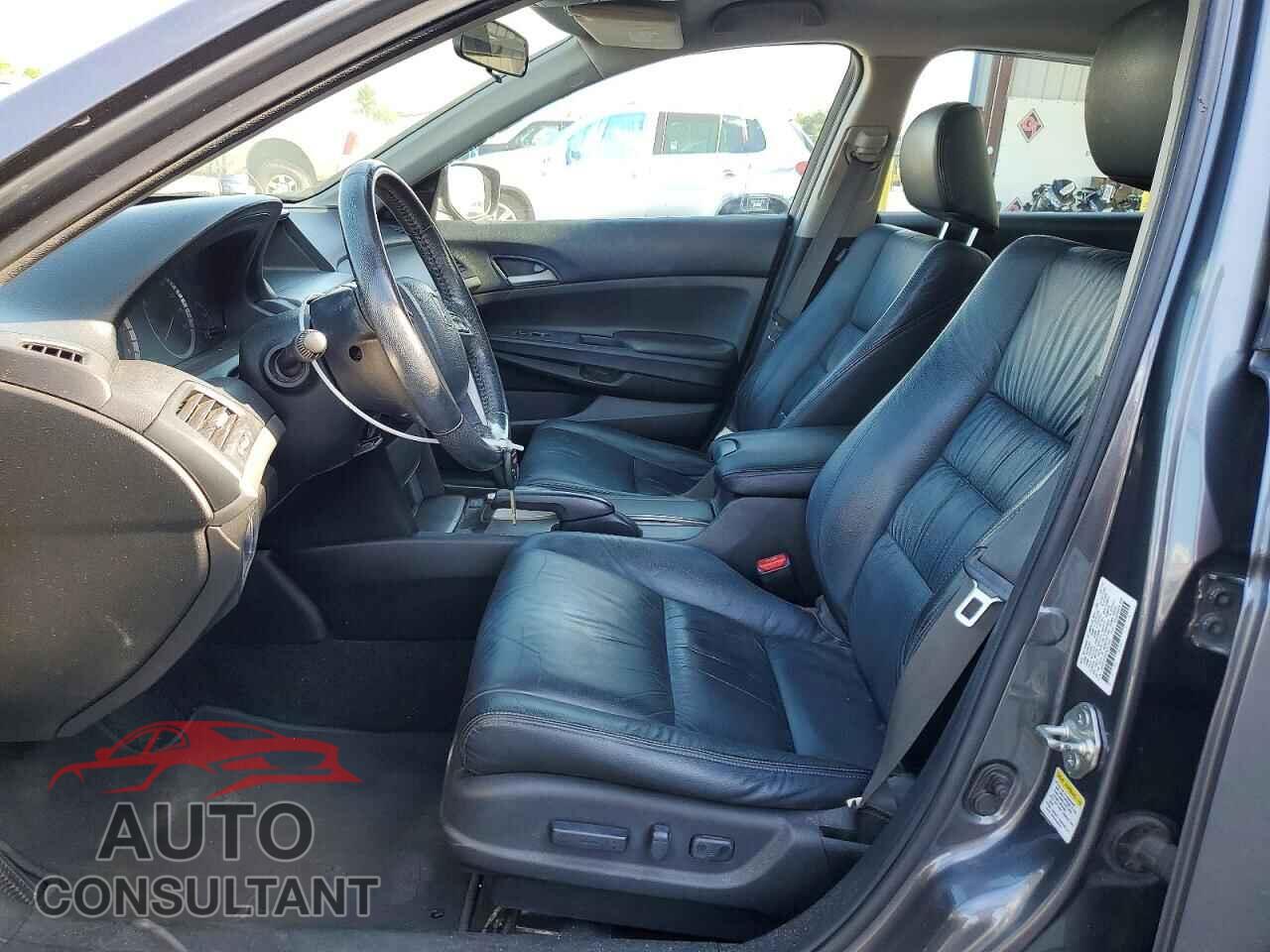HONDA ACCORD 2012 - 1HGCP2F64CA241852