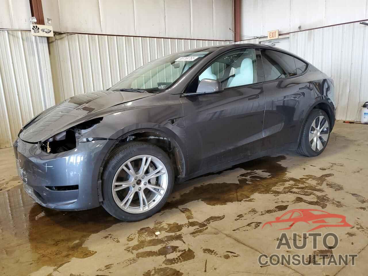 TESLA MODEL Y 2023 - 7SAYGDEE8PF880406