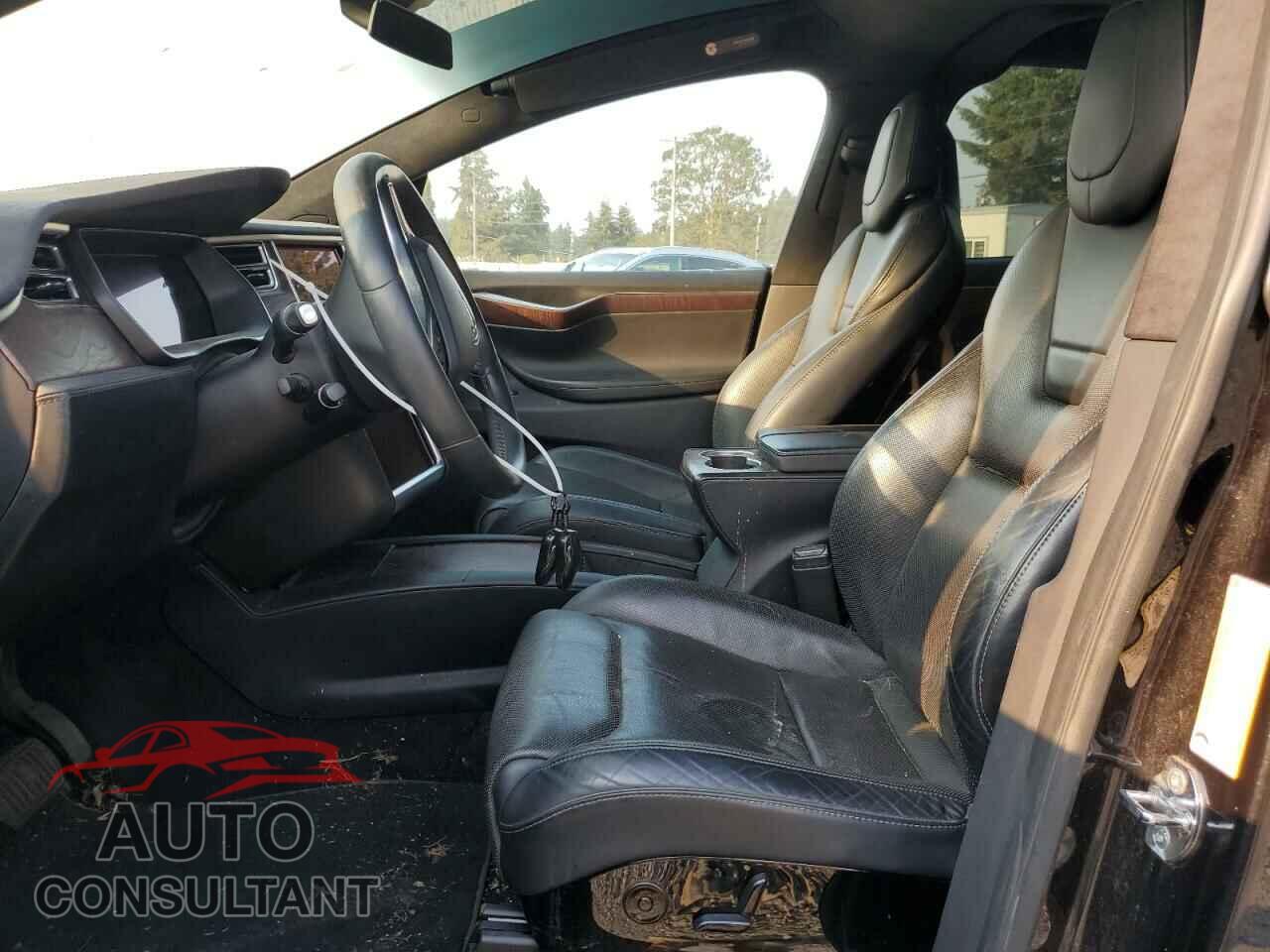 TESLA MODEL X 2016 - 5YJXCAE28GF005190