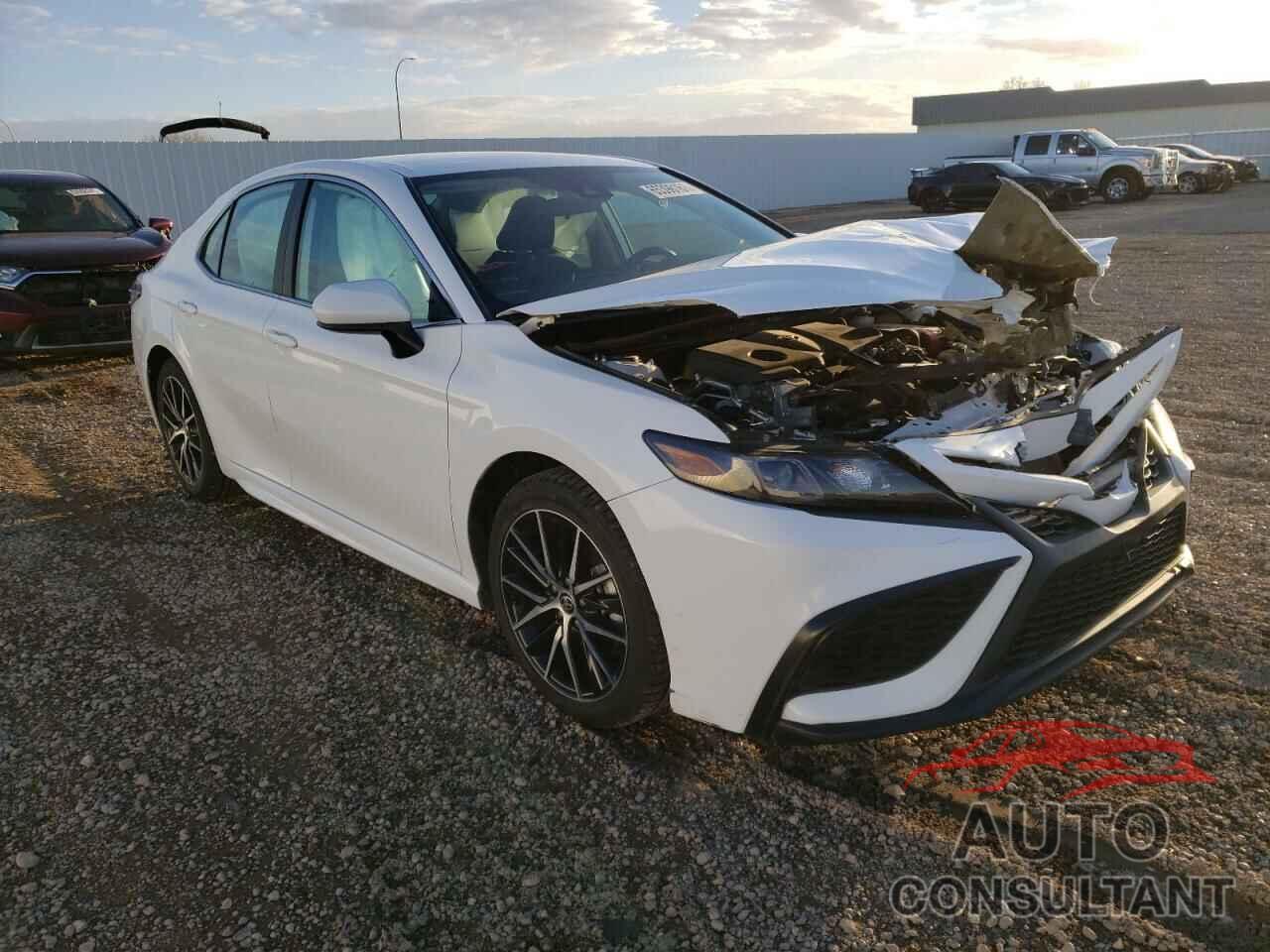 TOYOTA CAMRY 2021 - 4T1G11AK0MU541741