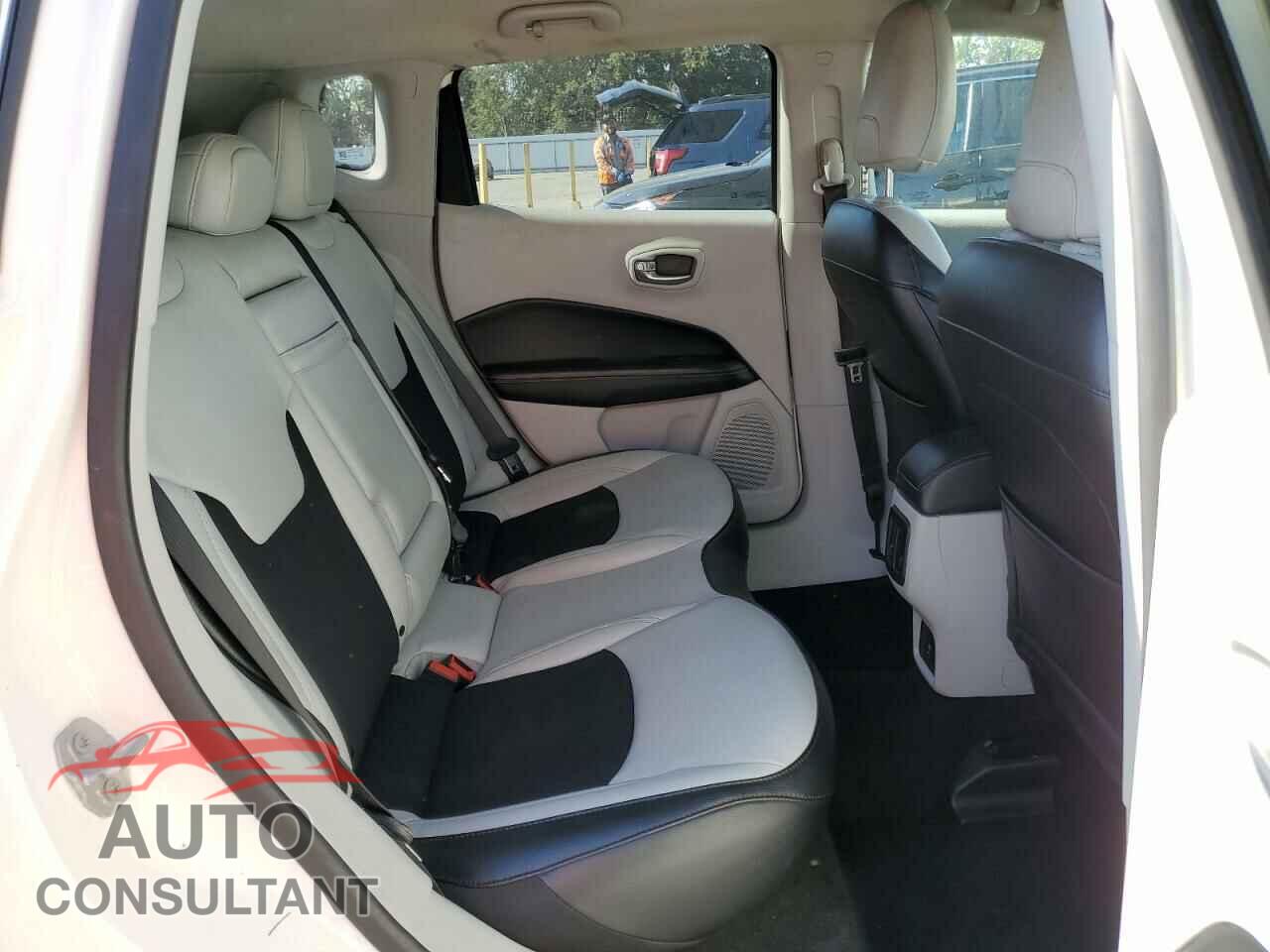 JEEP COMPASS 2020 - 3C4NJDBB8LT142175