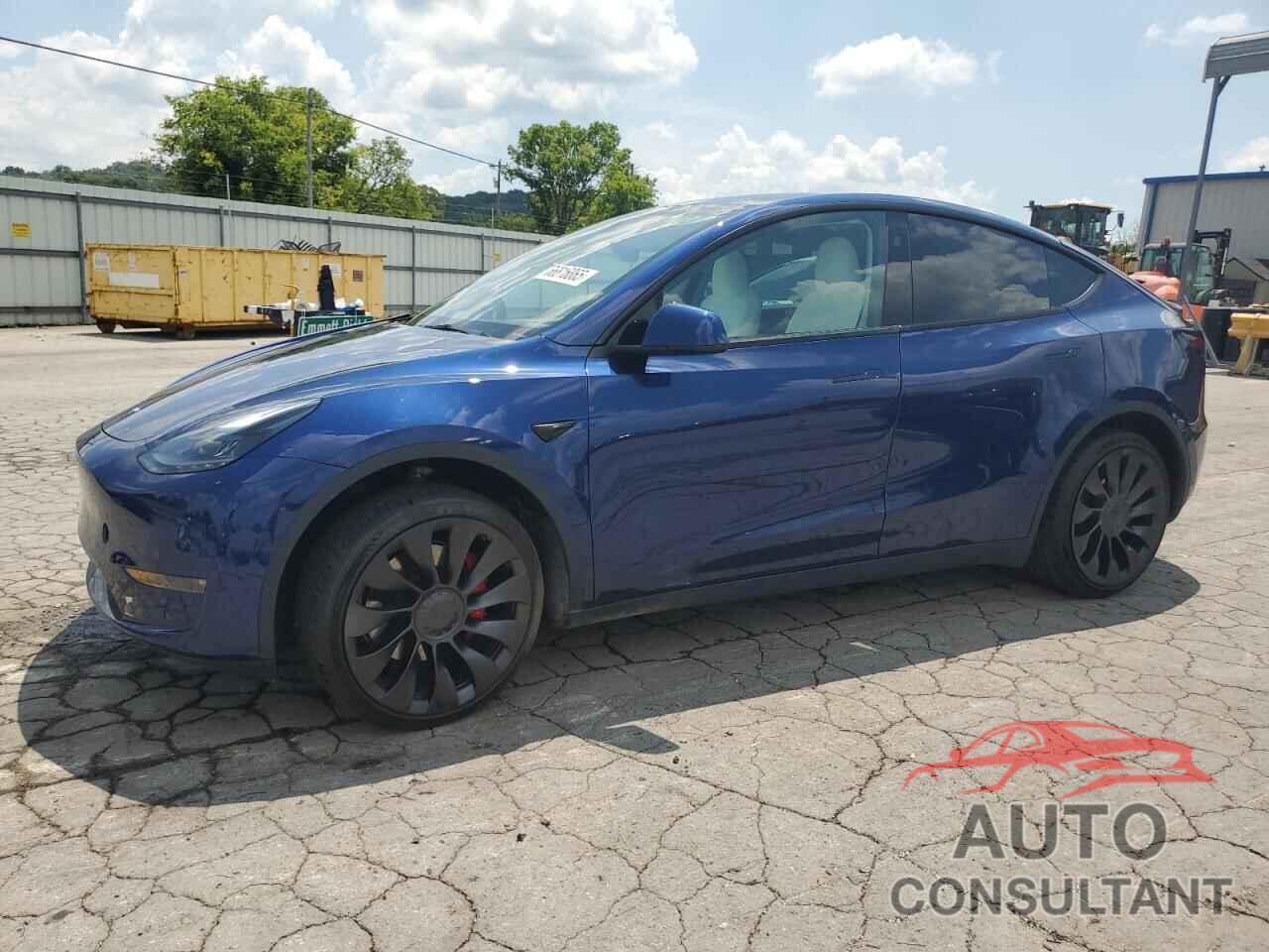 TESLA MODEL Y 2023 - 7SAYGDEFXPF904309
